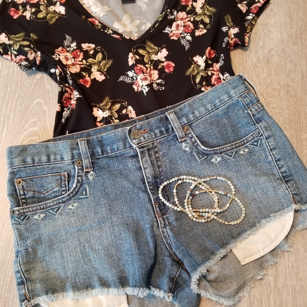 🎉HP🎉Van's mini jeans shorts